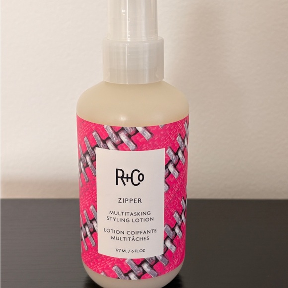 R+Co Zipper Styling Lotion in Pink and White - Picture 2 of 3